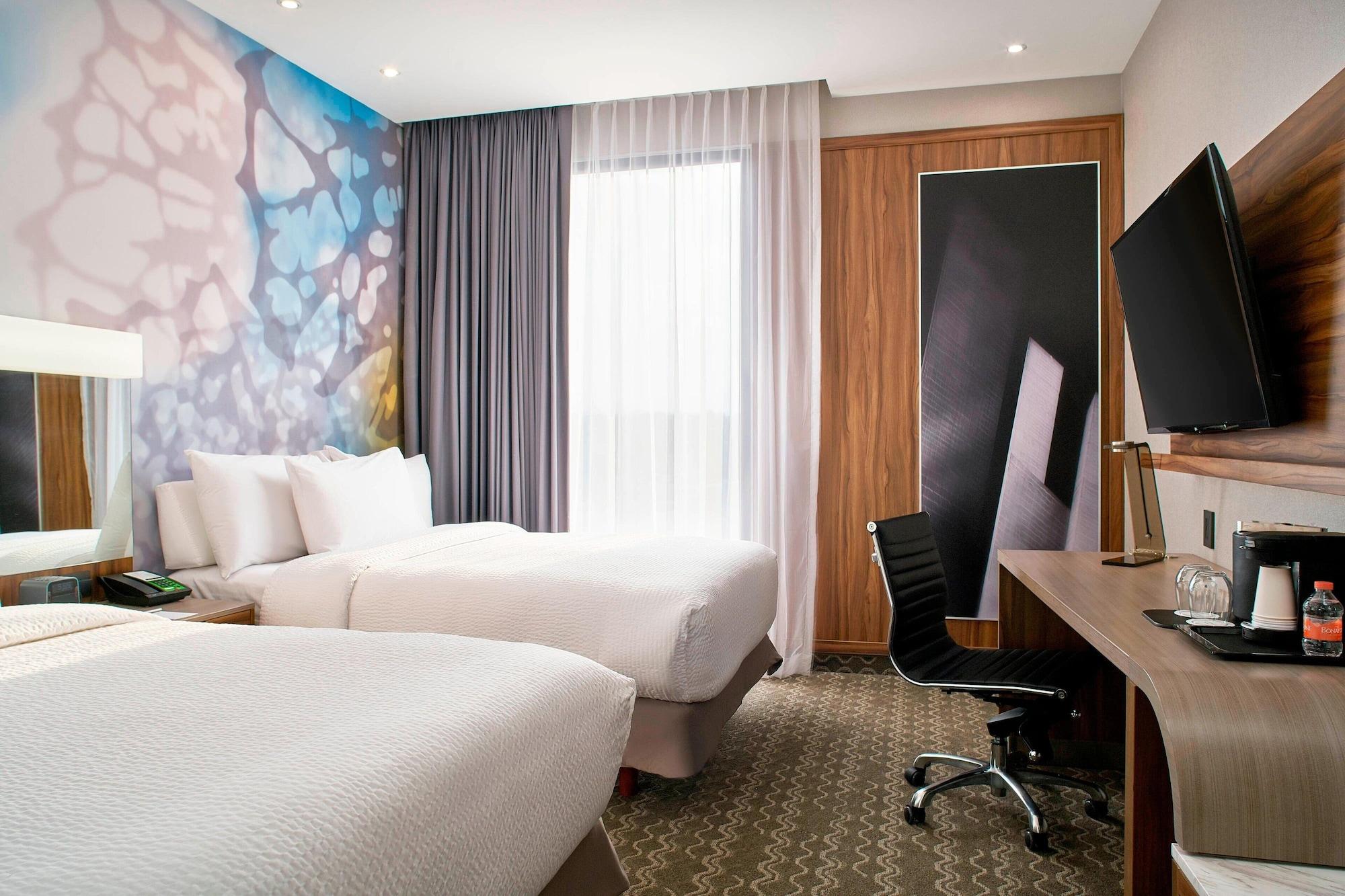 Courtyard By Marriott Mexico City Toreo Exteriér fotografie